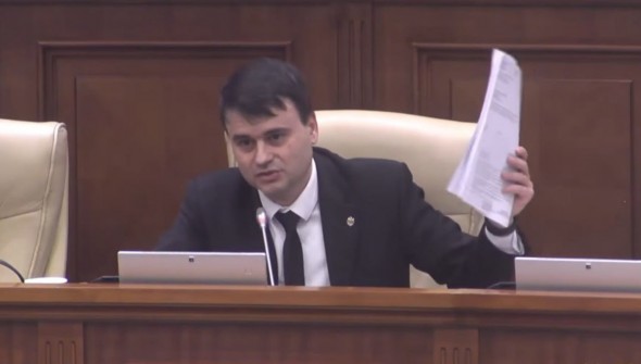 Deputatul Partidului Nostru, Alexandr Berlinschii, solicită urgentarea recunoașterii diplomelor obținute peste hotare